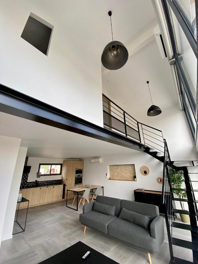 Magnifique grange avec spa / love room Saint-André-de-Cubzac Extérieur photo